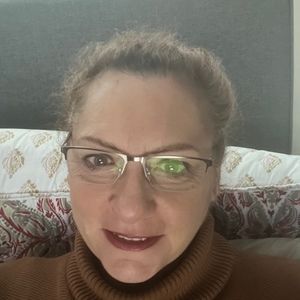 Meet your Posher, Jean